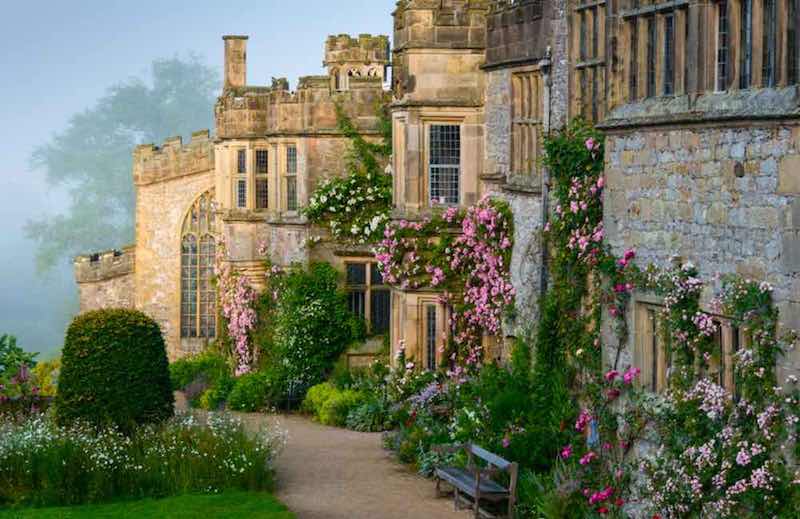 places to visit in derbyshire - haddon hall